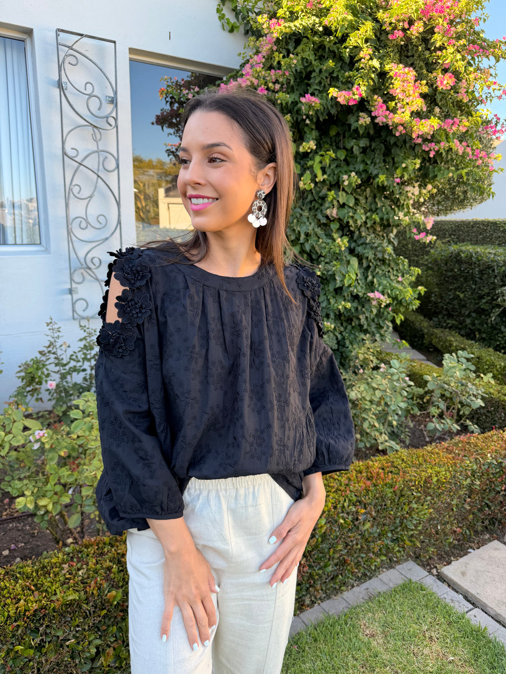 Christine Italian blouse - Black anglaise