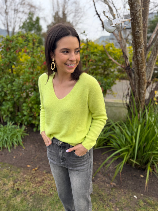 Baby alpaca knit (V- Neck) - Lime