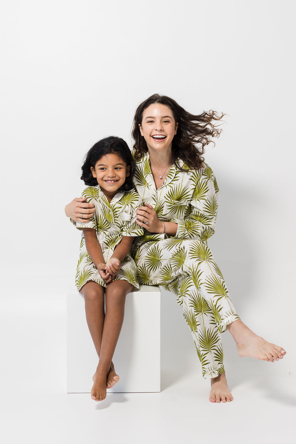 Womens Pajamas - Green leaf