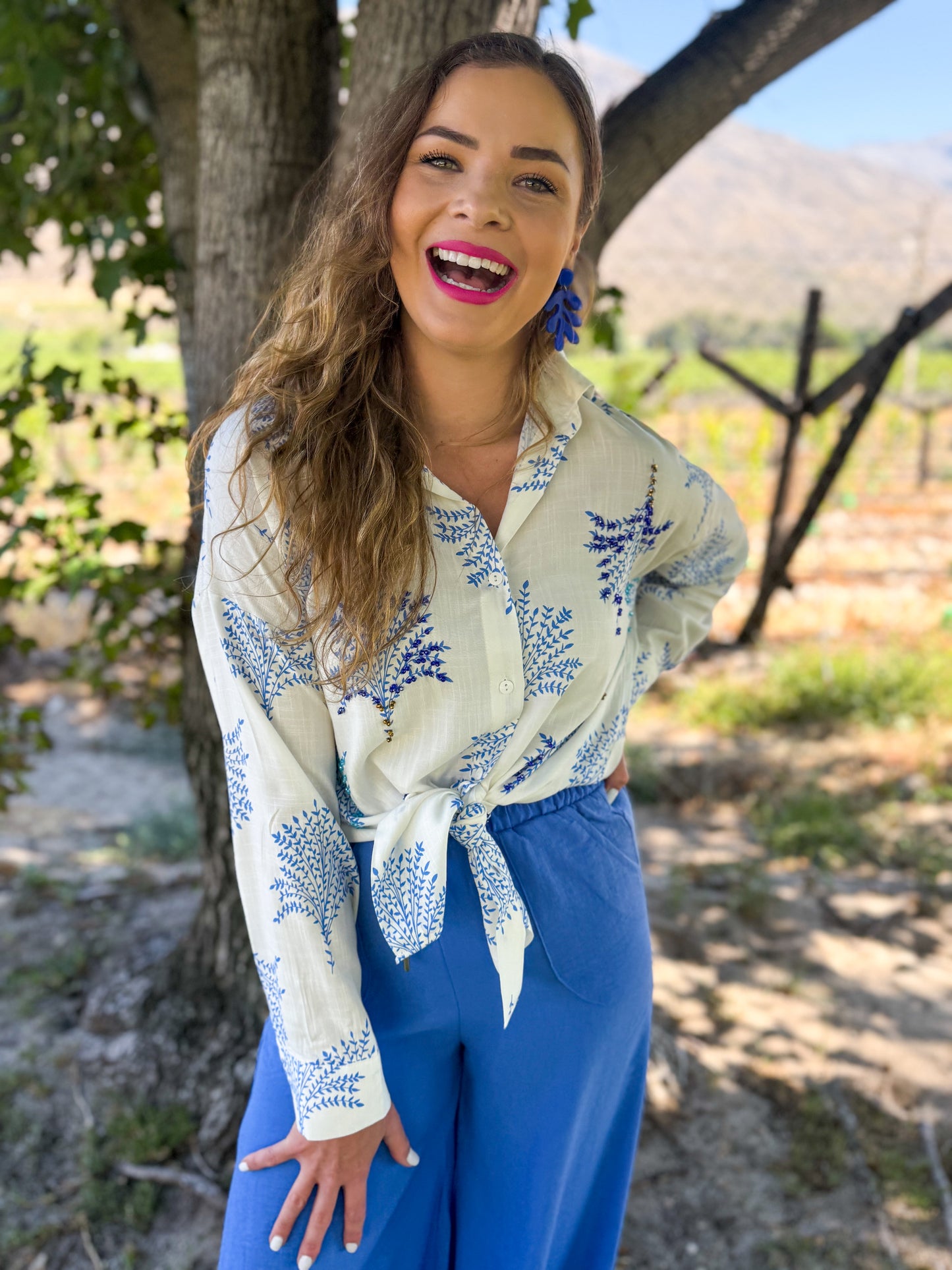 Carly shirt - Blue leaf beading