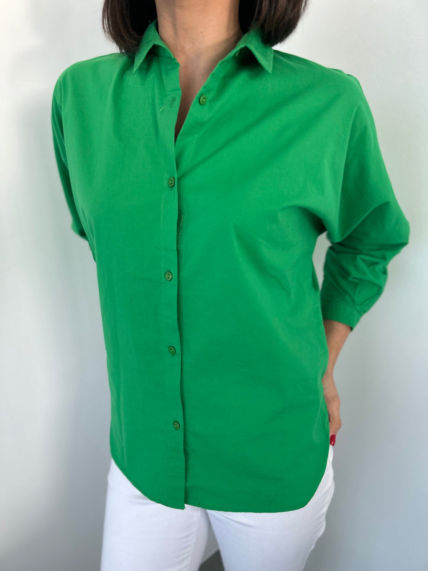 Amber shirt - Green grass