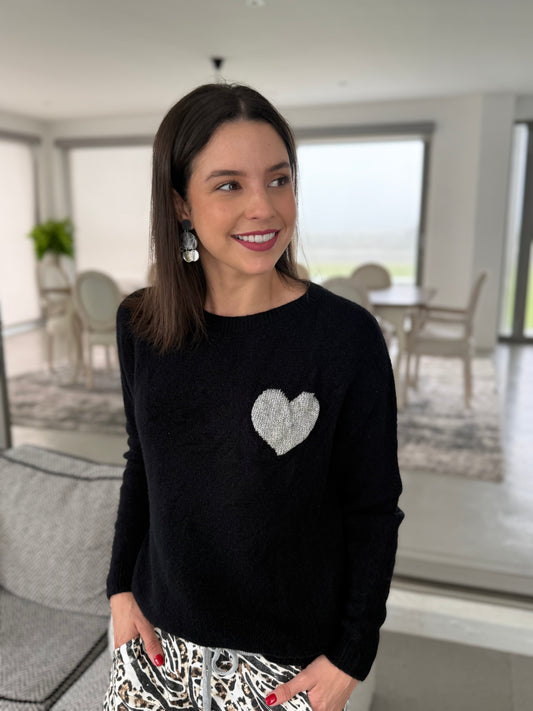 Baby alpaca knit- Black heart